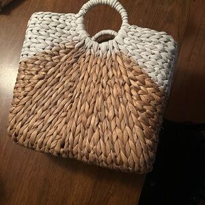 Two-Tone Woven Magazine basket